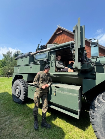 t18