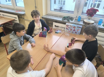 7ccb56ac-7d4d-4443-8fff-8403bf32a0cb