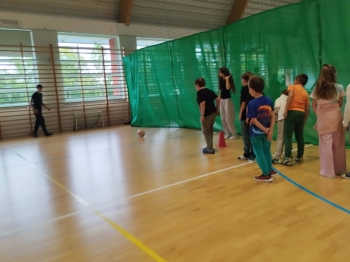 91ab2935-e87b-49c5-9048-4a80812803af