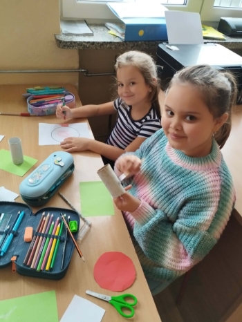 215b33f9-7f34-474f-b19b-a7d8ec8b0f8a