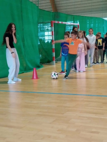 a20f4772-18a2-4ded-a03d-17d8522da0e2