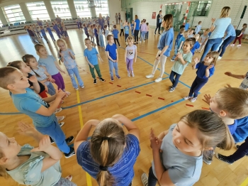 68bd8738-7a3e-4f31-8a08-7d138f2c936f