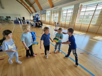 d5bc04b5-ba0c-40bb-8c80-166fa562f6b9