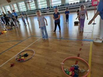 7756e435-8fef-414e-b4bb-87de7fe5e1d0