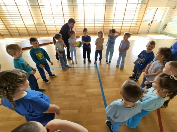 18efcb50-9386-453f-9cef-df48661eb349