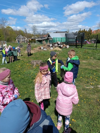 81eacf96-0d91-455b-864c-0f521eb359e5