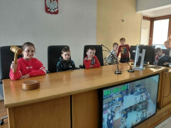 4fd1aad3-5f10-4cbe-8133-e2bd14169b2d.jfif