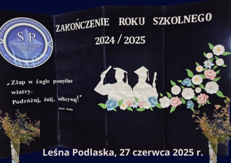 Z dumą i wzruszeniem ku wakacjom – uroczyste zakończenie roku szkolnego