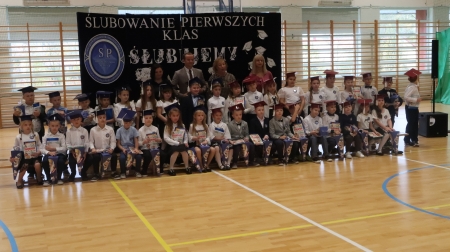 Ślubowanie pierwszych klas.